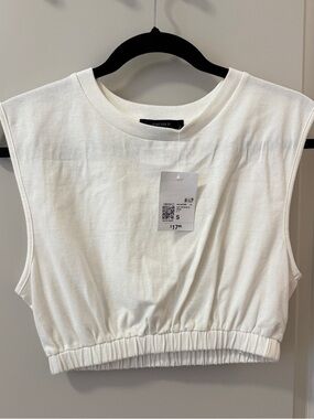 Forever 21 White Cropped Muscle Tank with Elastic Hemline